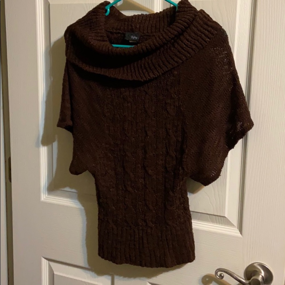 Light weight sweater